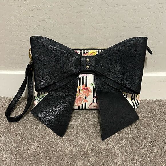 Betsey Johnson vintage clutch Floral‎ Stripe Crossbody Bag Big Bow - Picture 2 of 13